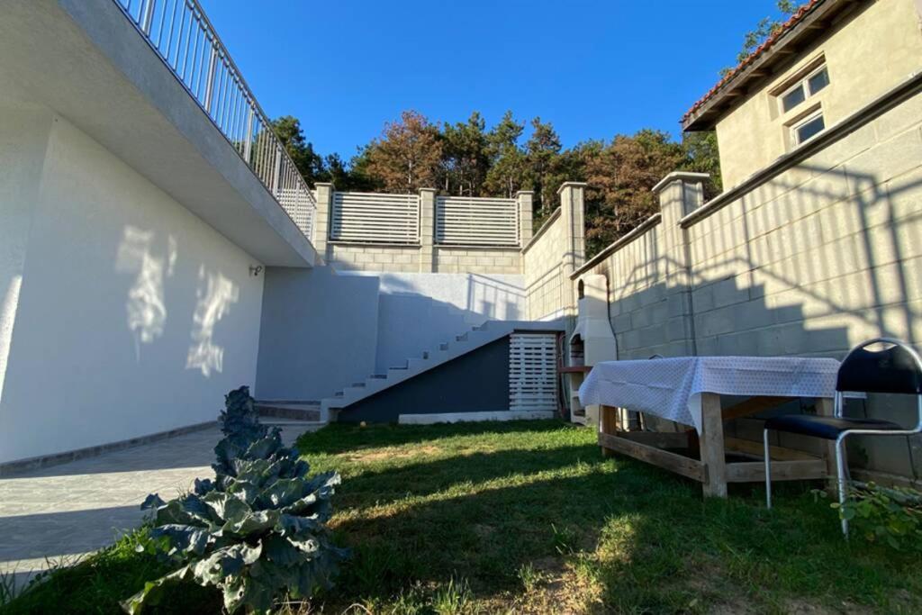 וארנה Lola Seaview Guest House. Уютный Домик В Варне מראה חיצוני תמונה