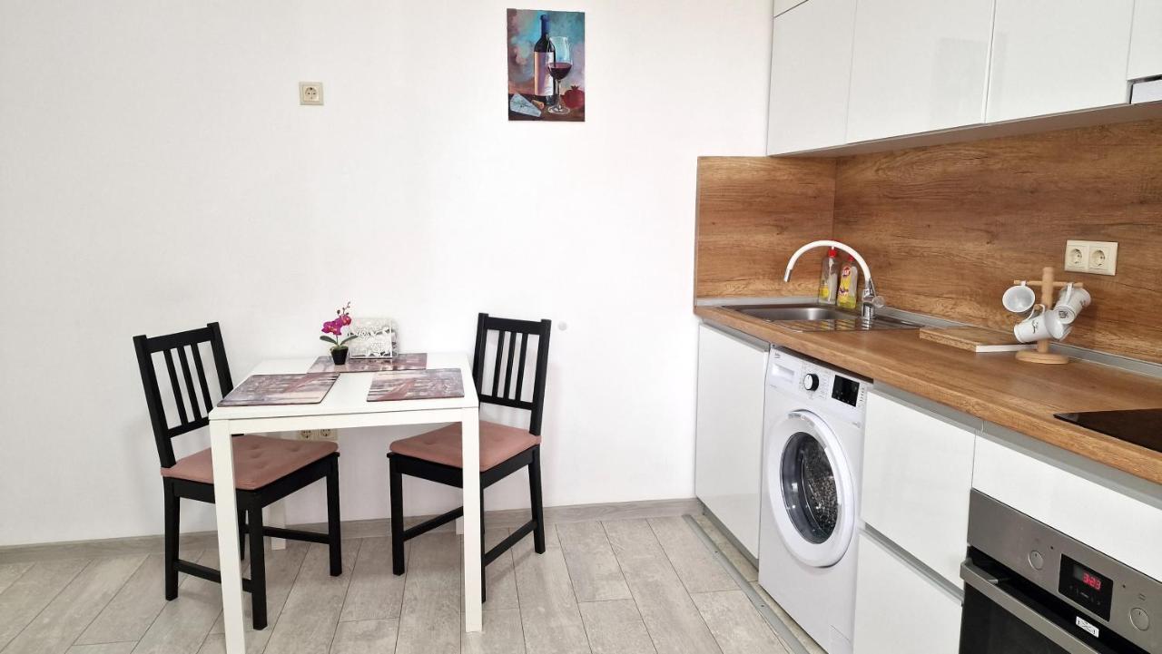 וארנה Lola Seaview Guest House. Уютный Домик В Варне מראה חיצוני תמונה