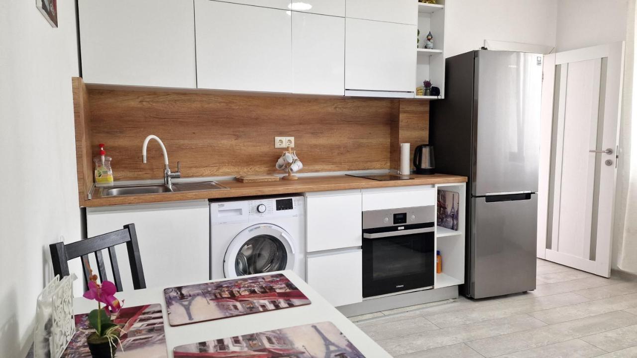 וארנה Lola Seaview Guest House. Уютный Домик В Варне מראה חיצוני תמונה