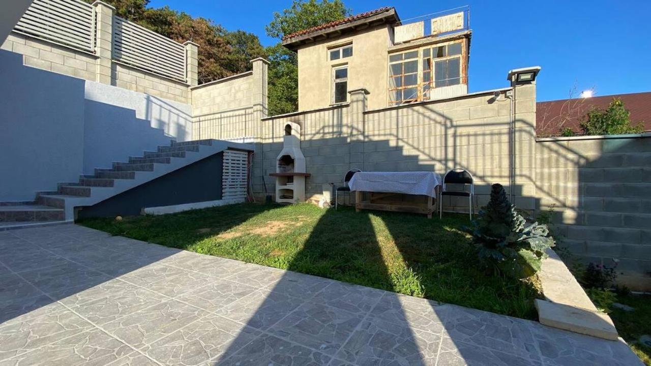 וארנה Lola Seaview Guest House. Уютный Домик В Варне מראה חיצוני תמונה