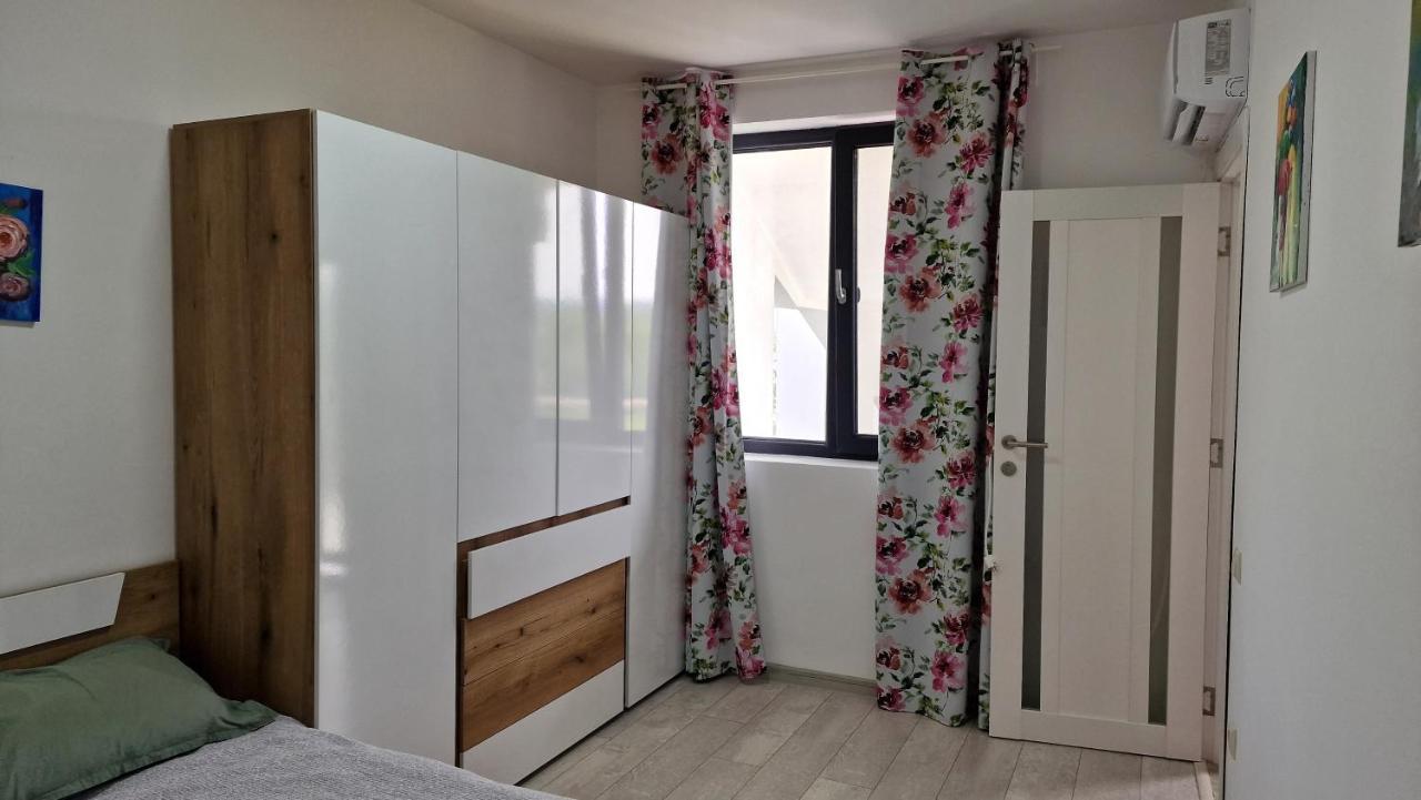 וארנה Lola Seaview Guest House. Уютный Домик В Варне מראה חיצוני תמונה